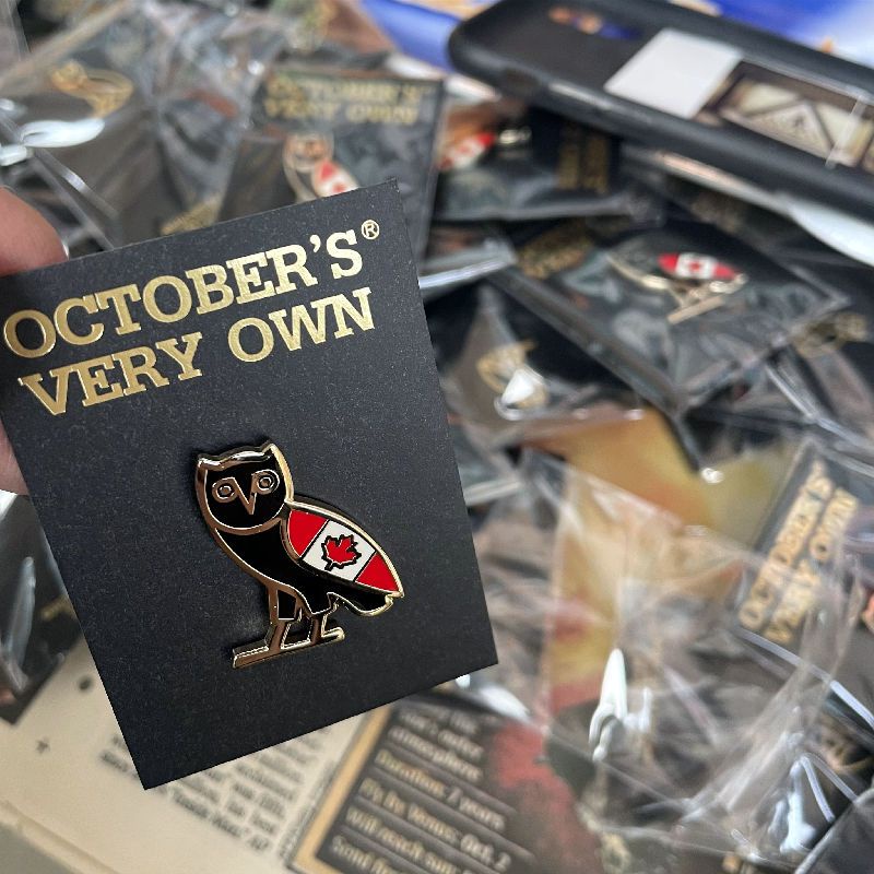 พร้อมส่ง-เข็มกลัด-รูปนกฮูก-ovo-canada-owl-pin-สไตล์คลาสสิก-สําหรับผู้ชาย