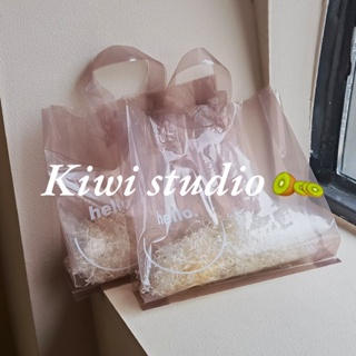 Kiwistudio Disk 【แพ็คละ 50 ชิ้น】ถุงของขวัญแบบใส ชานมและสีฟ้า กระเป๋าช้อปปิ้งมือ 28*28*7 ซม./32*33*9 ซม./39*39*9 ซม ~ 1HCYK136