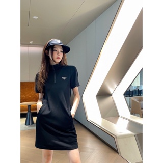 NL98 PRAD @ 23 spring and summer new classic inverted triangle decoration half zipper short sleeve sweet cool simple dress waist bag