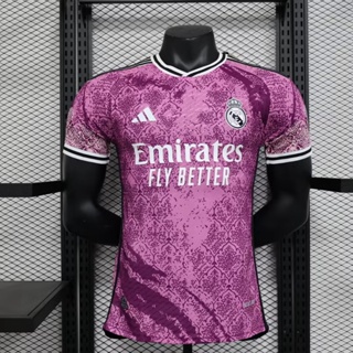 【 Player Version 】ใหม่ เสื้อยืดแขนสั้น ลายฟุตบอล Real Madrid สีม่วง คุณภาพสูง 2324