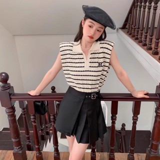 เสื้อยืดโปโล แขนกุด เปิดไหล่ ผ้าเรยอน ปักลายทาง ฉลุลาย แฟชั่นฤดูร้อน สําหรับผู้หญิง WWEO