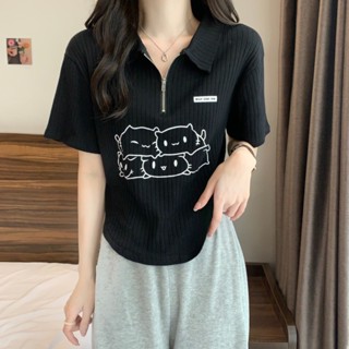 [Bigsize] เสื้อยืดโปโล แขนสั้น เปิดไหล่ พิมพ์ลายแมว แฟชั่นฤดูร้อน สําหรับผู้หญิง (40-100 กก.) M-5XL