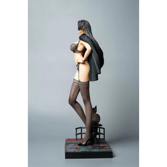 spot-delivery-one-piece-1-4-uta-leather-suit-female-emperor-can-take-off-the-glowing-hand-made-model-decoration-ula5