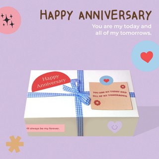 emmtee.emmbee - กล่องของขวัญ Happy Anniversary (ลูกค้าเลือกลายถุงเท้าได้ แจ้งในแชทได้เลยค่ะ)