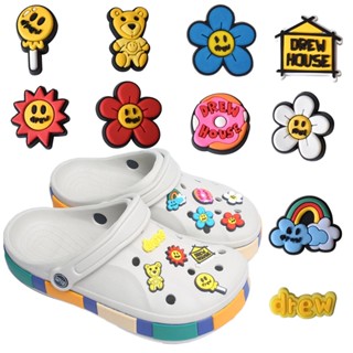 การ์ตูน Drew House Jibbitz ดอกไม้อมยิ้ม Crocs Jibbits หมี สายรุ้ง Jibits Crocks สําหรับเด็ก อุปกรณ์เสริมรองเท้า จี้รองเท้า หมุดตกแต่ง