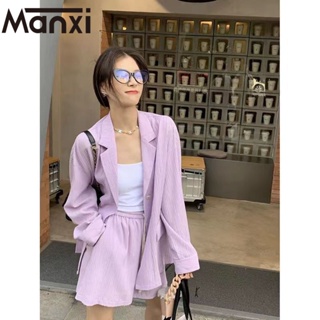 Manxi ชุดเซ็ท เสื้อสูทเสื้อคลุม กางเกงขาสั้นเอวสูง 2023 ใหม่ A21N03E