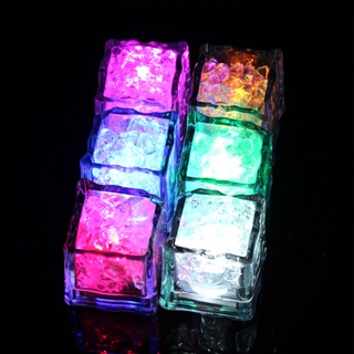 ก้อนน้ําแข็งอิเล็กทรอนิกส์ มีไฟกระพริบ LED สีสันสดใส 12 ชิ้น