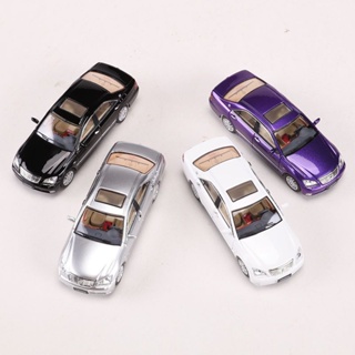 DCM 1: 64 TOYOTA CROWN รุ่น 12 ของเล่นสะสม สําหรับเด็กผู้ชาย  โมเดล รถ ของเล่นเด็กผู้ชาย ของขวัญวันเกิด ตกแต่งบ้าน