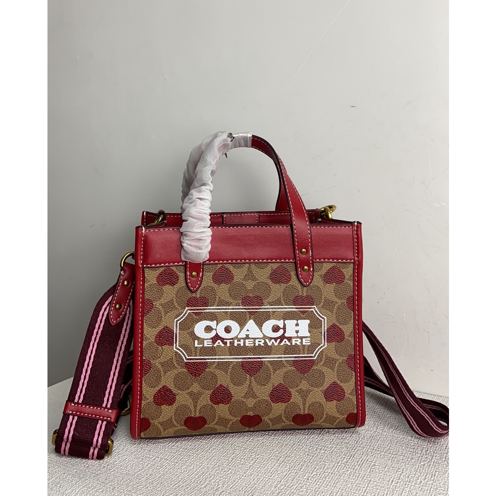 coach-cf127-c8391-field-tote-22-กระเป๋าสะพายผู้หญิง-กระเป๋าถือ-ความจุสูง-รูปหัวใจ-กระเป๋าช้อปปิ้ง-วันวาเลนไทน์-127-8391