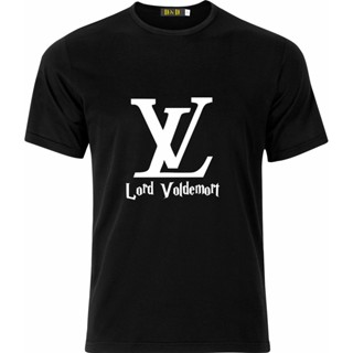 ขายดี เสื้อยืดผ้าฝ้าย พิมพ์ลาย Lord Voldemort Crest Harry Potter สีดํา ของขวัญวันพ่อ 818428