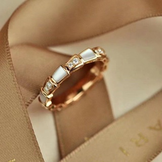 แหวนแต่งงาน รูปงู ประดับเพชร ชุบทอง 18K สีโรสโกลด์ สไตล์คลาสสิก สําหรับผู้ชาย และผู้หญิง