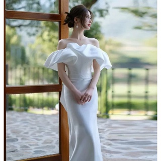 ชุดแต่งงานที่เรียบง่าย ใหม่ ผ้าซาติน แฟชั่น เจ้าสาว ริมทะเล สนามหญ้า งานแต่งงาน ฮันนีมูน ท่องเที่ยว ชุดเดรสสีขาว