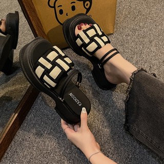 Leosoxs   รองเท้าแตะ รองเท้าแฟชั่น สะดวกสบาย ฟชั่น ด้านล่างหนา 2023 ใหม่  Unique Comfortable Korean Style พิเศษ B98G183 36Z230909