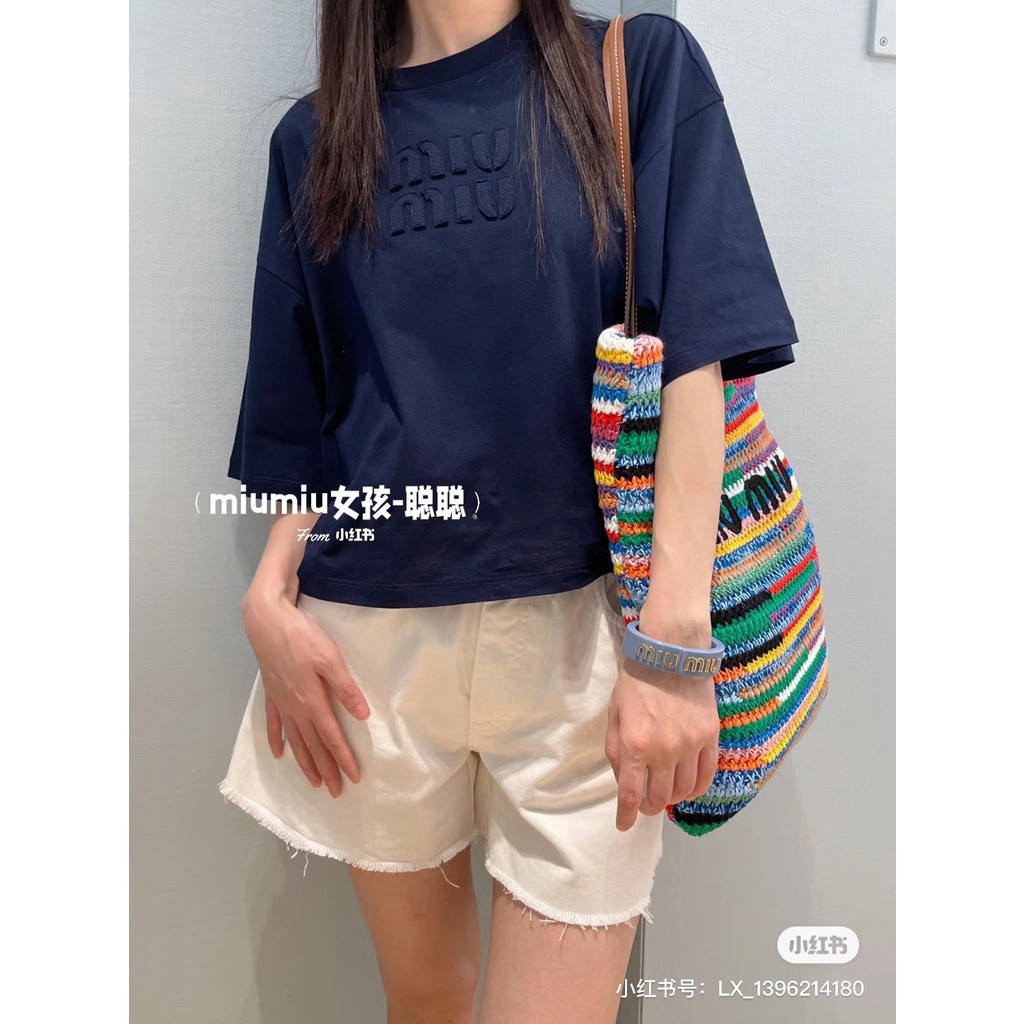 gpjh-miu-miu-2023-spring-and-summer-new-new-color-dark-blue-letter-cloth-decorative-logo-round-neck-five-quarter-sleeve-t-shirt-fashion-all-match