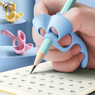 2 ชิ้น / กล่อง ที่ใส่ดินสอ การเขียน สําหรับเด็ก การเรียนรู้ ฝึกปากกา ช่วยจับ ท่าทาง อุปกรณ์แก้ไข อุปกรณ์การเขียนเด็ก ที่จับดินสอ 5 นิ้ว 2 ชิ้น ต่อกล่อง สําหรับเด็กก่อนวัยเรียน
