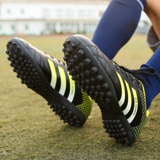 รองเท้าฟุตบอล พื้นนิ่ม กันลื่น ของแท้ น้ําหนักเบา สําหรับผู้ชาย และผู้หญิง เหมาะกับการฝึกซ้อมฟุตซอล เล่นฟุตบอล TF FG s46is