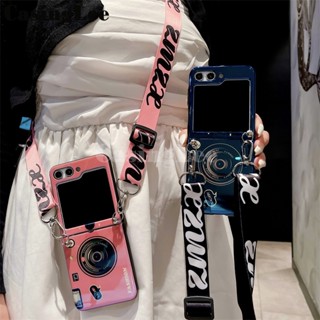เคสโทรศัพท์ ซิลิโคนนิ่ม TPU กันตก ป้องกันกล้อง แต่งแสงสีฟ้า พร้อมสายคล้อง ปรับได้ สําหรับ Samsung Galaxy Z Flip5 Z Flip 5