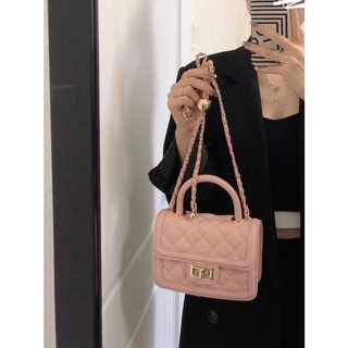 Small fragrant wind advanced feeling pink chain bag 2023 new style foreign style small square bag fashion one-shoulder shoulder satchel