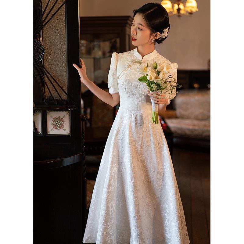 ชุดราตรีงานเลี้ยง-cheongsam-สไตล์จีนใหม่-เจ้าภาพ-คอนเสิร์ต-ประสิทธิภาพ-แฟชั่น-ชุดเดรสยาวสีขาว