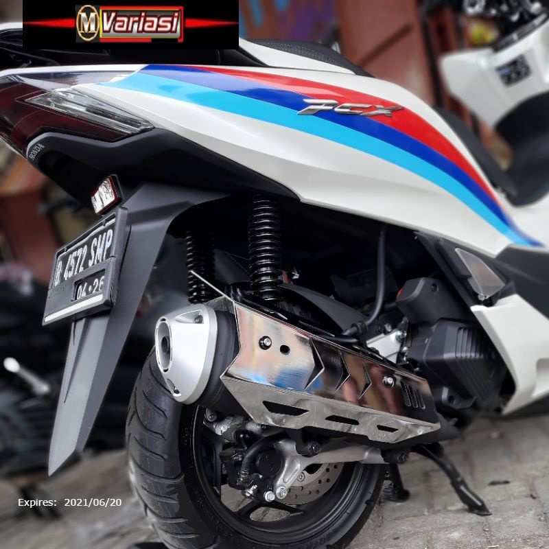 ฝาครอบท่อไอเสียโครเมี่ยม-pcx160