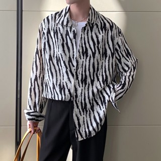 Ann.Fashion เสื้อเชิ้ตมินิมอลเกาหลี เชิ้ตผู้ชายแขนยาว ลายม้าลาย ไม่ต้องรีด  #333