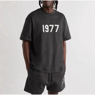 HOT H FOG FEAR OF GOD Double Line ESSENTIALS 2020 Eighth Season Double Line Number 1977 พิมพ์แขนสั้นสบายๆหลวมเสื้อยืด