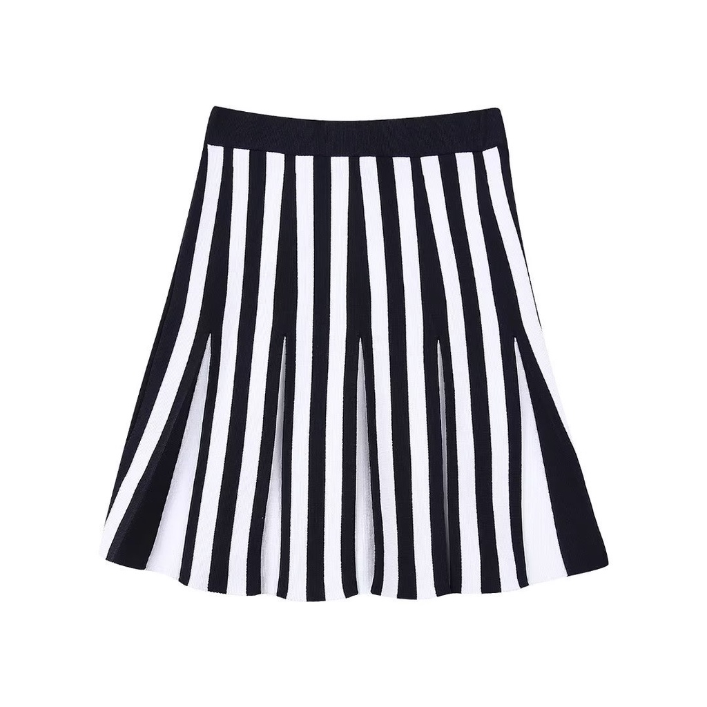 uibey-เสื้อถัก-คอกลม-แขนสั้น-ลายทาง-กระโปรงยาวครึ่งหนึ่ง-3560