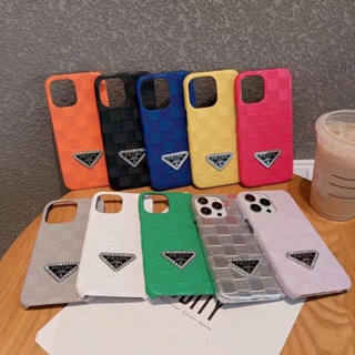 เคส iPhone 13 promax เคสโทรศัพท์มือถือหนัง ลายสก๊อต ประดับเพชร ทรงสามเหลี่ยม สําหรับ iPhone 14promax 13 12promax 11