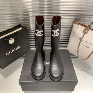 Chane * Chanel Style ใหม่ รองเท้าบูทยาว กันฝน กันน้ํา พื้นหนา เหมาะกับใส่ด้านนอก แฟชั่นสําหรับสตรี รองเท้าบูท ความยาวปานกลาง กันลื่น กันฝน