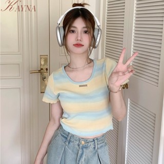 KAYNA    โดปามีนฤดูร้อนสวมเสื้อยืดแฟชั่นลายทางสีรุ้งไล่ระดับสีรุ้งเสื้อยืดหญิง