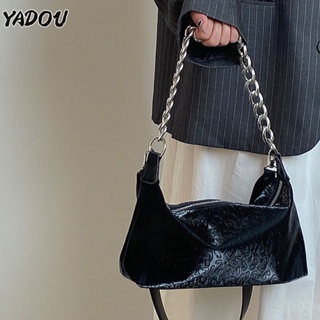 YADOU กระเป๋าสะพายโซ่ผู้หญิงแฟชั่นใหม่สบาย ๆ กระเป๋าหนังนุ่มสบาย ๆ เทรนด์หนึ่งกระเป๋าสะพายไหล่