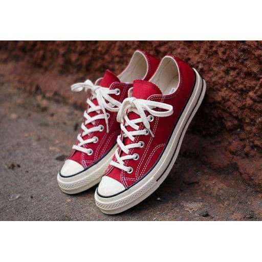 รองเท้า-converse-สีแดงรุ่นรัดส้น