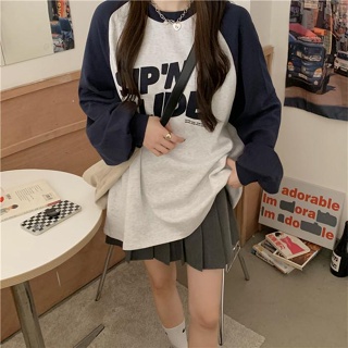 KOKO#เสื้อยืดแขนยาว เสื้อโอเวอร์ไซส์เกาหลี คอกลม ฮิปฮอป เสื้อผ้าแฟชั่นวัยรุ่น ชุดคู่/พี่สาว #2448