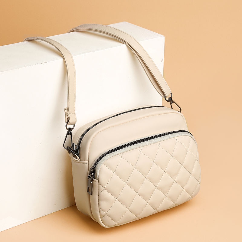 ladies-temperament-small-bag-female-2023-new-diamond-lattice-simple-soft-leather-woman-shoulder-shoulder-mini-bag-small-fragrant-wind