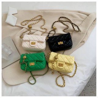 กระเป๋าทรง Chanel mini bag กระเป๋าสะพายข้าง กระเป๋าแฟชั่น พรีเมียม งานเนียบ สวยเรียบหรู ใช้ได้ทุกวัน ขายดี ราคาถูก hot