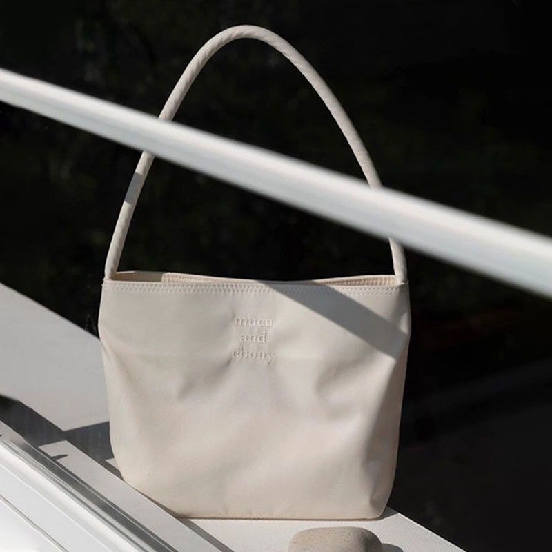 lyn-กระเป๋าถือสำหรับผู้หญิง-han-คอลเลคชั่นใหม่ปักปักผ้าไนลอนเล็ก-ๆ-น้อย-ๆ-สบาย-ๆ-กระเป๋าเดินทางสำหรับผู้หญิง
