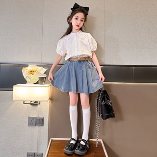 [สินค้าใหม่] เสื้อเชิ้ตแขนสั้น กระโปรงยีน แบบบาง ขนาดใหญ่ แฟชั่นฤดูร้อน สําหรับเด็กผู้หญิง สองชิ้น