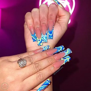 เล็บปลอม รูปทรงเส้นสีฟ้า สวมใส่สบาย มีเสน่ห์