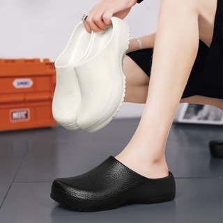 ภาพขนาดย่อของภาพหน้าปกสินค้าTikp รองเท้าเชฟ กันน้ํา กันลื่น สําหรับผู้ชาย ผู้หญิง ไซซ์ 36-45 0429 จากร้าน moosii.th บน Shopee