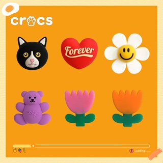 Crocs jibbitz wiggle wiggle hole รองเท้าหัวเข็มขัด crocs charms การ์ตูนน่ารักรองเท้าแตะตกแต่งหัวเข็มขัดหมีดอกไม้รูรองเท้าดอกไม้