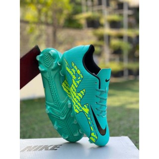 รองเท้าสตั้ดราคาถูก⚽️  มีไซส์39-45  
ใส่ไม่ได้ส่งเปลี่ยนไซส์กับทางร้านได้
 พร้อม>กล่องรับประกันตรงปก 100%