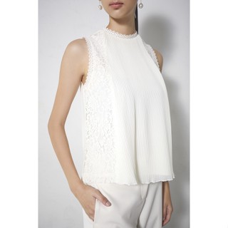 ESPADA เสื้อเบลาส์แขนกุดแต่งขอบระบาย ผู้หญิง สีงาช้าง | Sleeveless Blouse with Ruffle Detail | 4695