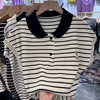 เสื้อโปโลแขนสั้น ปักลายกระต่าย ลายทาง ทรงหลวม สไตล์เรโทร สําหรับผู้หญิง