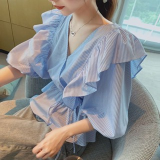 เสื้อเชิ้ตแขนสั้น คอวี แต่งระบาย ลายทาง สีฟ้า แฟชั่นฤดูร้อน สไตล์เกาหลี สําหรับผู้หญิง