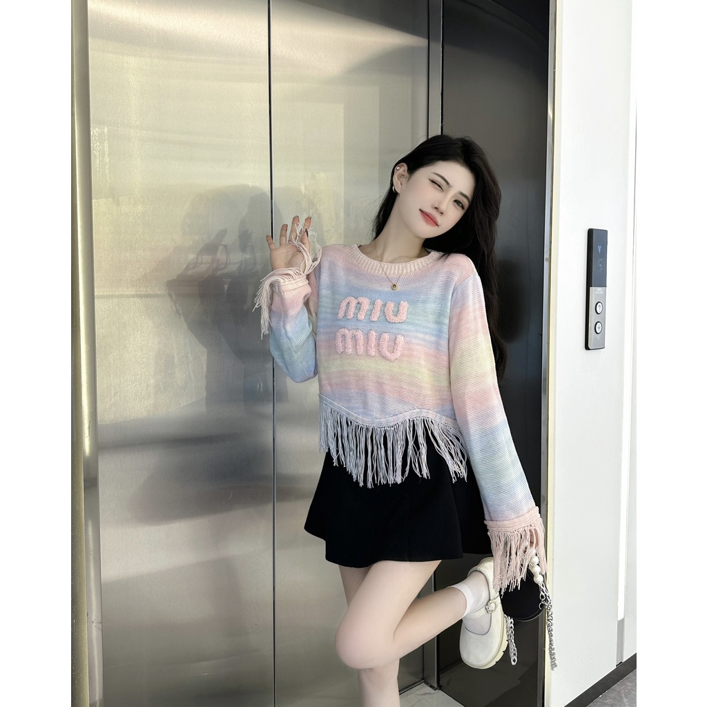 r9ag-miu-miu-2023-candy-color-gradient-tassel-burrs-three-dimensional-embroidery-long-sleeve-short-knit-top