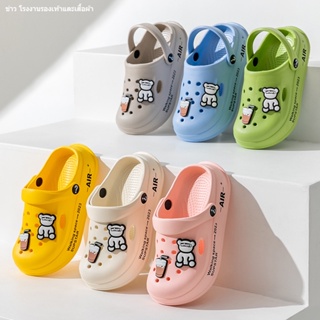 รองเท้าแตะเด็ก    2023 ฤดูร้อนใหม่แฟชั่นเกาหลีหมีกันลื่น Baotou รองเท้ารูก้นนุ่ม