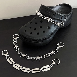 CROCS Jibbitz หมุดหัวกะโหลก สไตล์พังก์ ฮิปฮอป อุปกรณ์เสริม สําหรับตกแต่งรองเท้าผู้หญิง