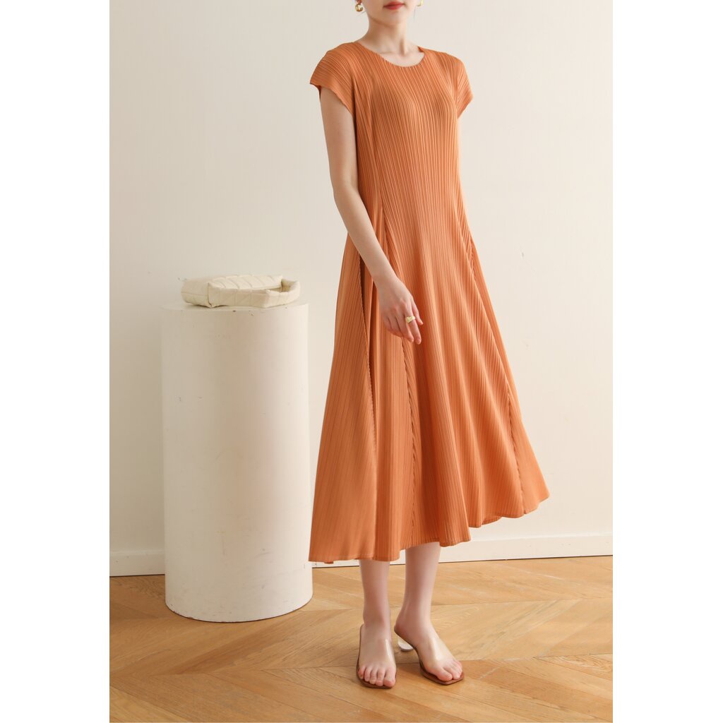 2muay-pleat-เดรสผู้หญิง-เดรสพลีทคุณภาพ-รุ่น-gjo3235-12สี-free-size-cap-sleeve-flared-pleat-dress