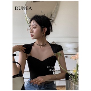 Dunea เสื้อยืดแขนสั้น คอสี่เหลี่ยม แต่งสายโซ่ สไตล์ฝรั่งเศส หรูหรา สําหรับผู้หญิง