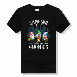 เสื้อยืดผ้าฝ้ายพิมพ์ลายT-Camping with My Gnomies Funny Gnome Camp Christmas Tree Youth T-Shirt Xmas Gifts Cute Graphic T